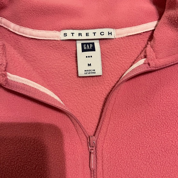 Gap 1/4 Zip - Size M - Picture 3 of 5